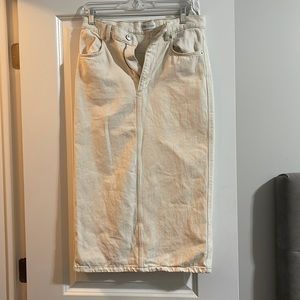 White denim skirt